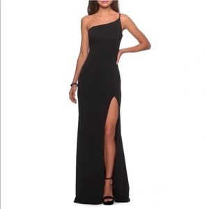 La Femme Black Slit One Shoulder Gown Size 8